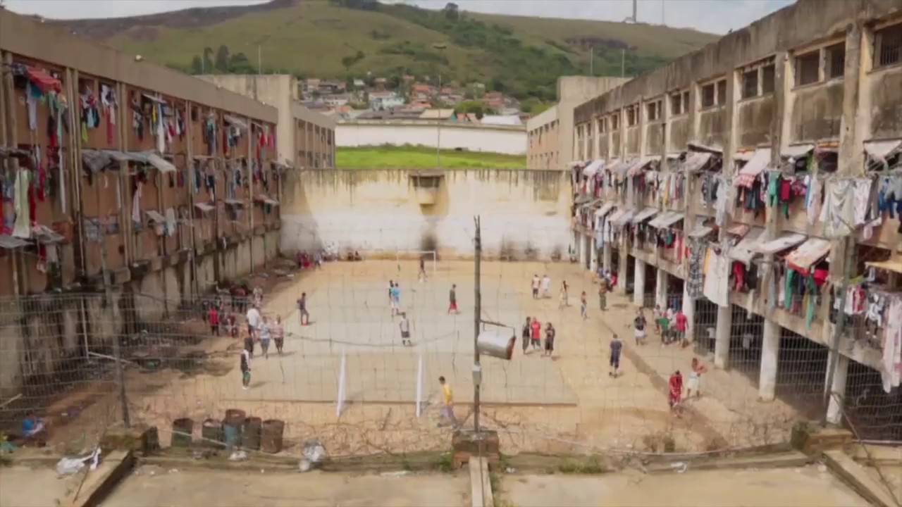 O documentário que retrata a realidade dentro do Presídio Central YouTube O documentário que retrata a realidade dentro do Presídio Central YouTube