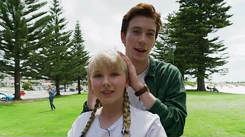 Hang out on the ITCH set with Samuel Ireland Part ...