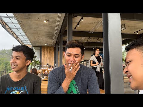 Nuruti Mbok Wedhok Cangkruk di Batu Malang | Dedek Gembeng Sang Penghibur lagi TOP Onfire Darderdor