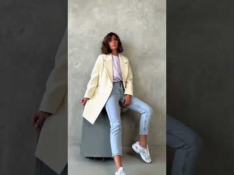 Пальто жіноче оверсайз кашемирове шерстяне середньої довжини демісезонне з поясом, Молочний, 40, видео 2