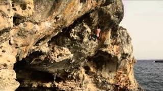 Smash It In 8A Deep Water Solo Majorca