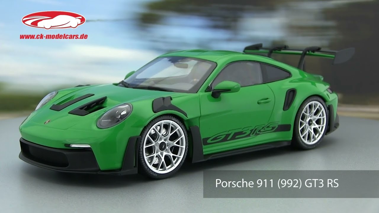 Minichamps 1:18 Porsche 911 (992) GT3 RS 建設年 2023 緑 / 銀 リム