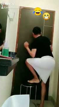 Tiktok ngintip orang berantem tetangga kamar 'kepo'