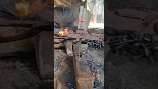 Old School Forging:Making a Heavy Duty Nail#short#blacksmith#blacksmithing