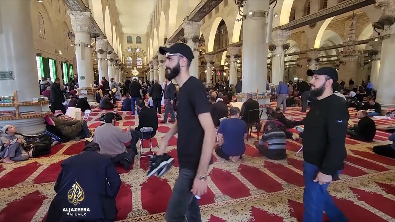 إصلاح الأضرار التي لحقت بالمسجد الأقصى خلال الغارات الإسرائيلية