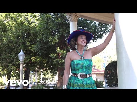 Champagne Taylor Closer To You Official Music Video 