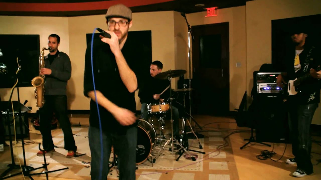 Tonton Acethetic - "Beautiful" Live in the Studio di YouTube Tonton Acethetic - "Beautiful" Live in the Studio di YouTube