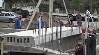 Oscar Santarelli Colocaron Las Vigas Del Puente De Los 2 Osos