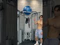 服をかっこよく着るために必要な筋肉