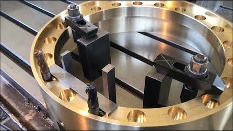 Boring Operation Drilled and Threaded AluminumBronze. Manual Machining.Horizontal Boring Machine