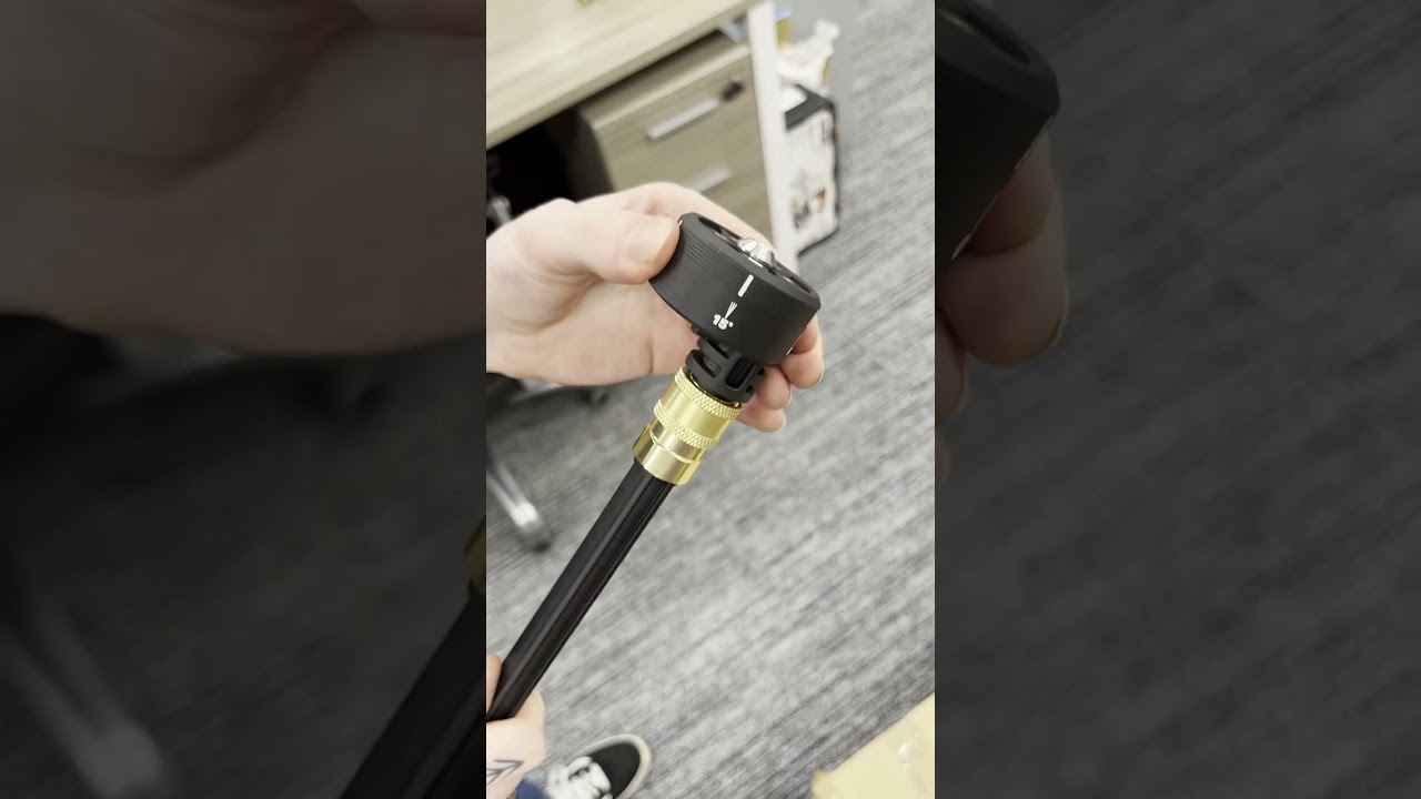 Worx Hydroshot  - Attaching the Multi Spray Nozzle