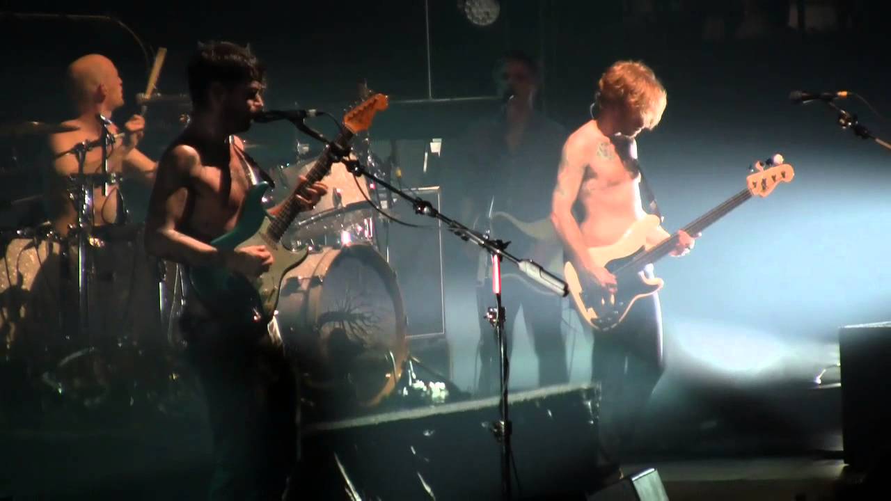 Biffy Clyro "Black Chandelier" (720p HD) Live in New York City on