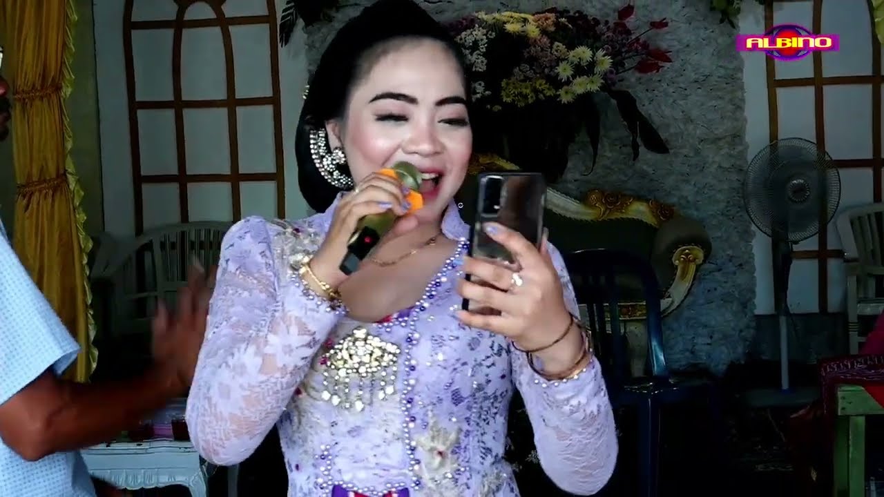 NINGGAL KATRESNAN KOPLONYA JOWO INDONESIA MANTAAPS // MADU RETNO