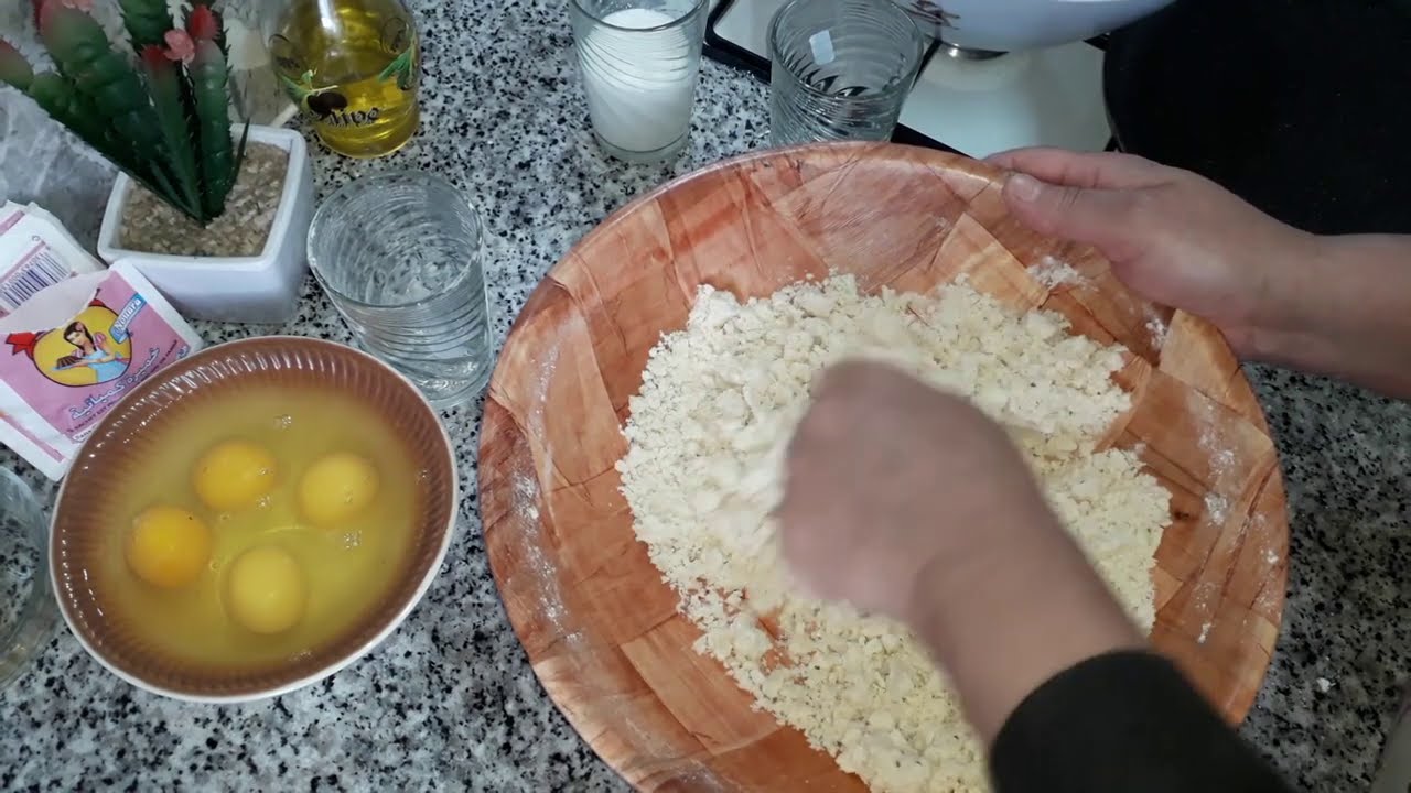 خبز فطير بالفرينة والحليب