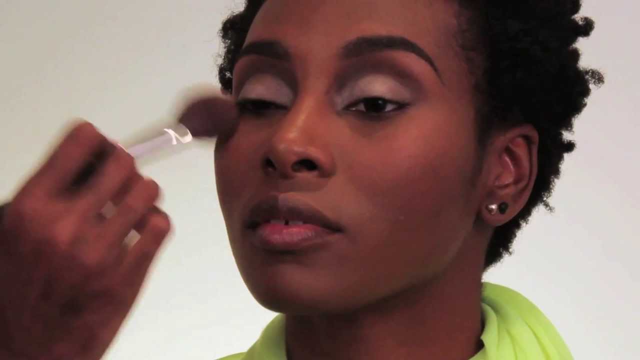 Jeremey Dell's Red Lip on Brown Skin Makeup Tutorial