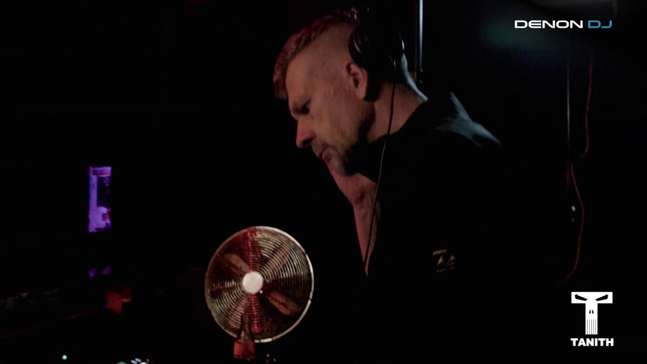 TECHNO TUESDAY: DJ Tanith at Suicide Circus Berlin