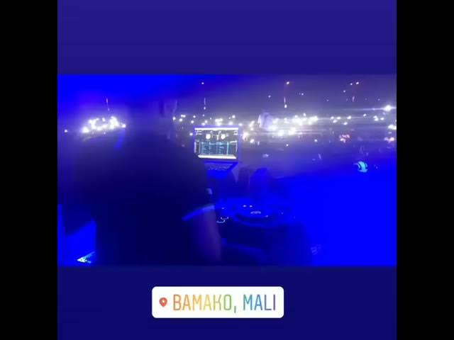 Fans Go Crazy As Wizkid Performs Live At Bamako In Mali 2019