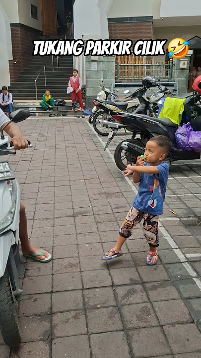 even got on the parking attendant 🤣 #shortviral #shortvideo #shorts #viralvideo #trending #fypシ