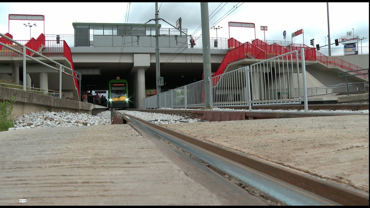 Nie wszystkie tramwaje polubiły nową "Pestkę"