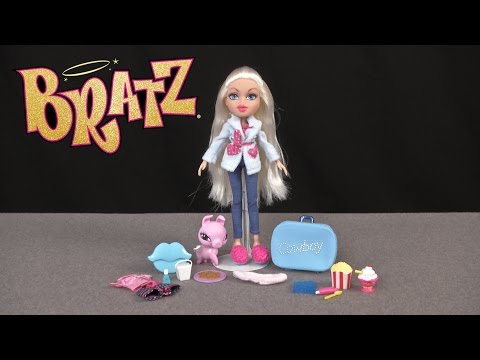 Bratz Sleep Over Cloe : : Toys