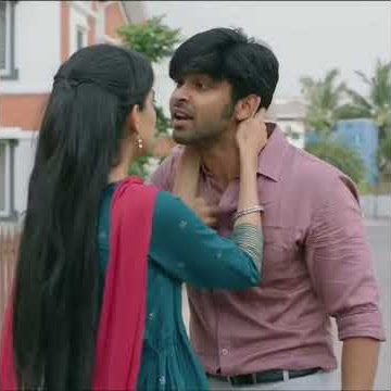 Aditya Varma love scene
