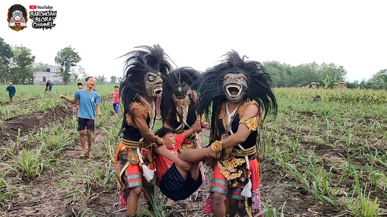 Qiz porlaydi Sovet qaynonalari tukli qinlarini korsatishadi