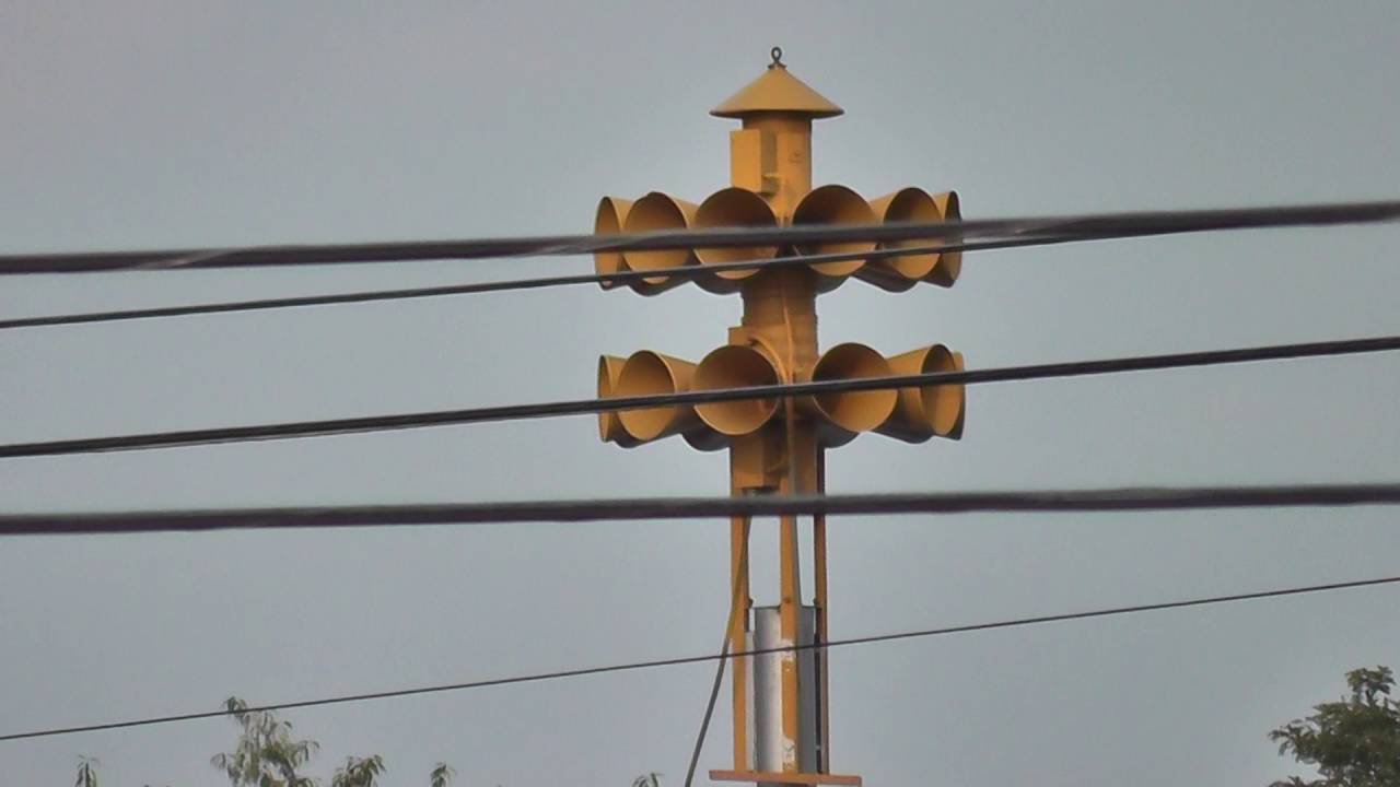 Federal Signal 3T22 Siren Test St Leon, IN - YouTube