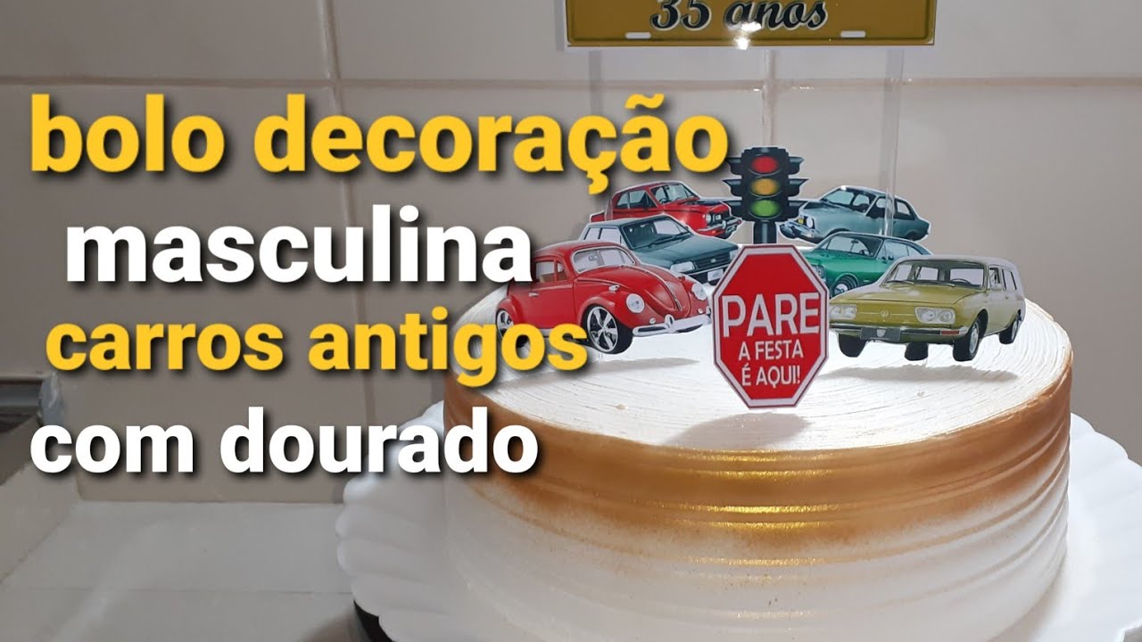 Doce Amor - Bolo de chantilly dourado; Decoração carros