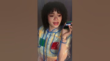 Get instant help - just #ChatwithGemini on the #razr60ultra