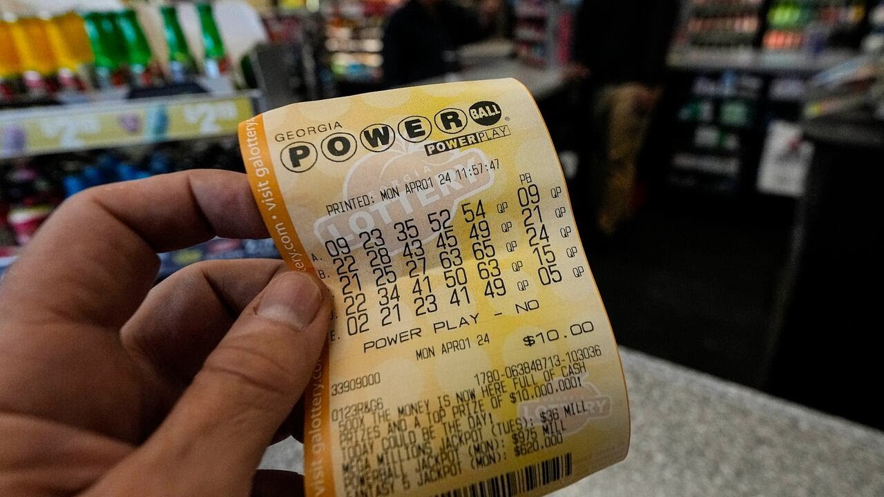 $1.6B Powerball jackpot up for grabs during Monday night's drawing