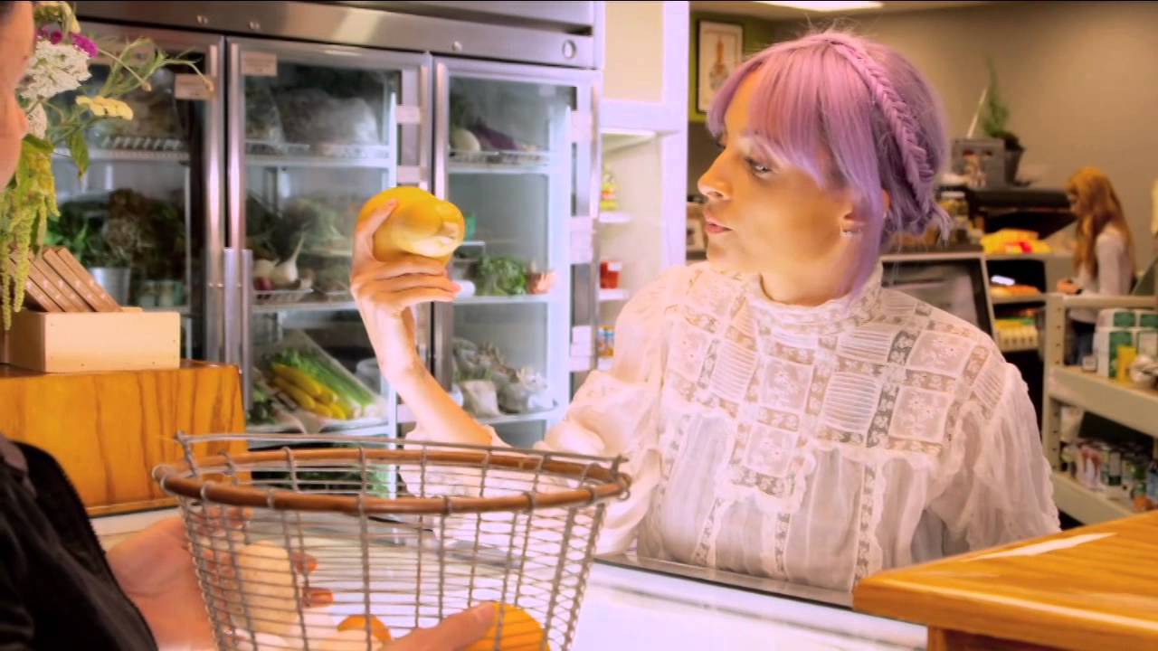 Candidly Nicole Richie 