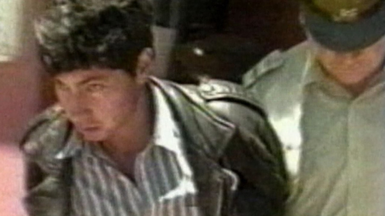 Este Hombre Es Un Monstruo