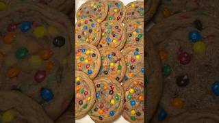 Best Ever Bakery Style Chewy M&amp;M Cookies 🌈🍫🍪