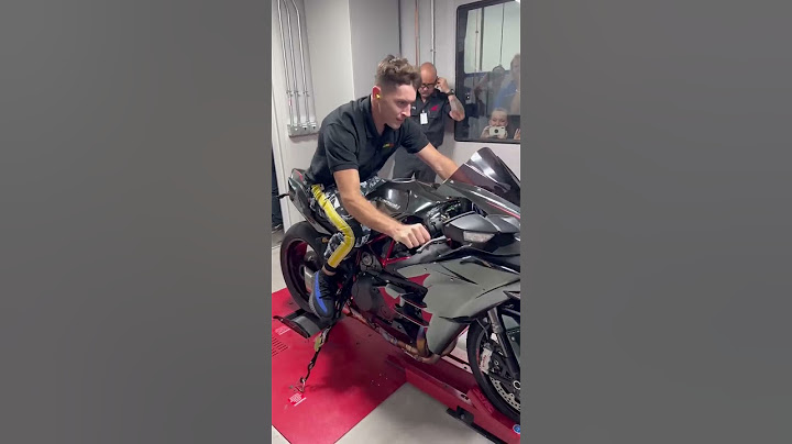 Red 2021 Kawasaki H2 on the Dyno with DankWheelie