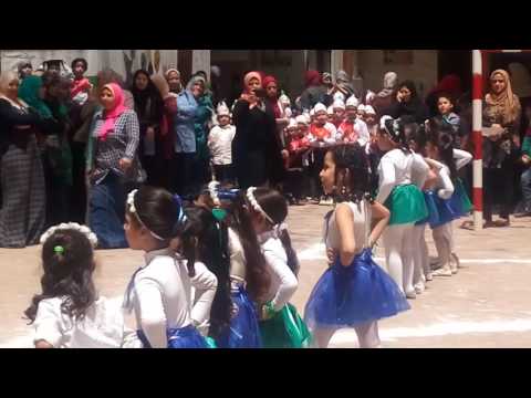 استعراض حلوه الدنيا حلوه زينب عليان مدرسه الرساله الخاصه