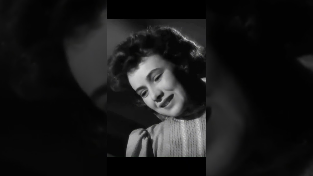 Teresa Wright in a stunning transition from feelings of tenderness to grief 