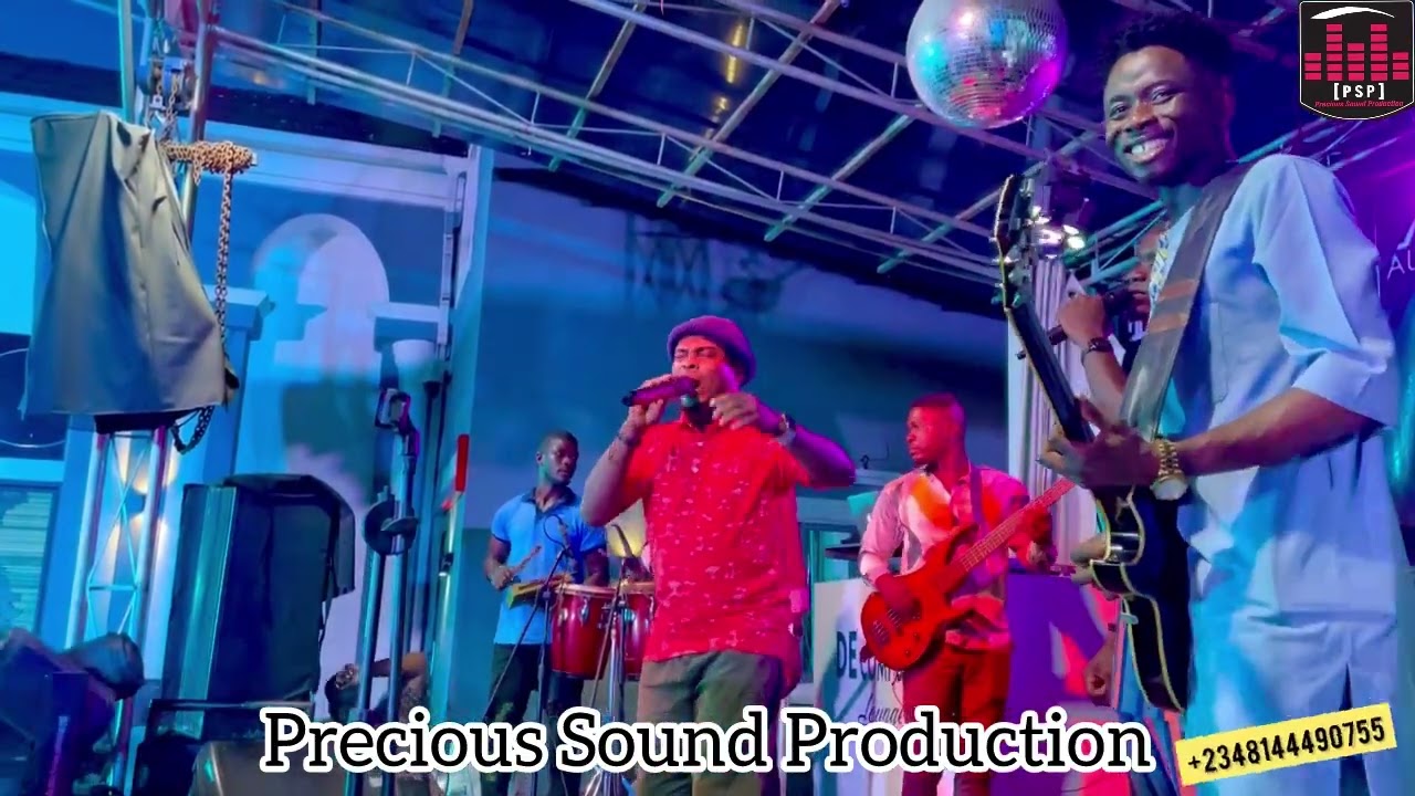 Pakala live on stage