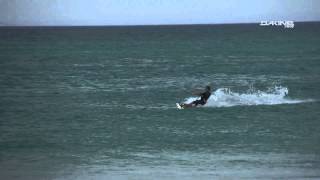 Dakine-Shop Teamrider Gunnar Biniasch zeigt coole Kite-Tricks ... Dakine-Shop Teamrider Gunnar Biniasch zeigt coole Kite-Tricks ...