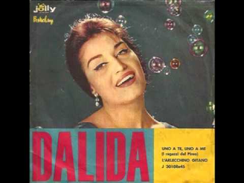 Guarda Dalida - L'arlecchino gitano su YouTube