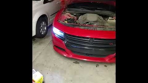2016 Dodge Charger R/T head light problem(4)