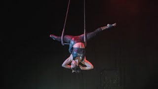 Linkin Park Trapeze Routine