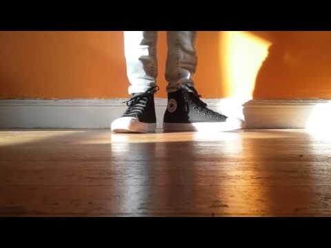 converse chuck taylor 2 black white feet - YouTube