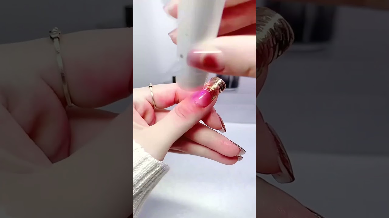 It actually works great 🔗Press-Ons Link In Bio 💖😮‍💅