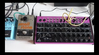 Behringer Edge & EHX Small Stone - YouTube