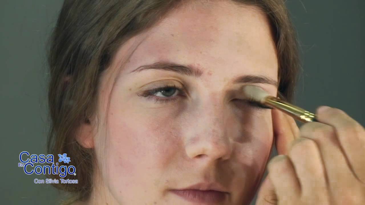 Como Aplicar las Sombras en los Párpados para una Mirada mas Sexy