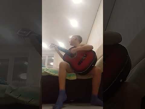 жил динозавр