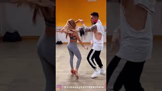 Tik tok - Solo por un beso - Simone y Danila