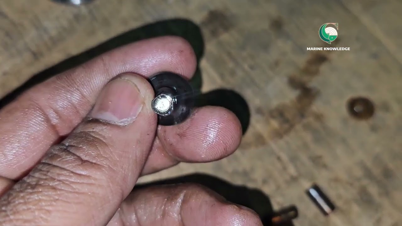 THIRD ENGINEER JOBS..PART-2 ..HOW TO ASSEMBLE FUEL INJECTOR FOR HIMSEN GENERATOR---