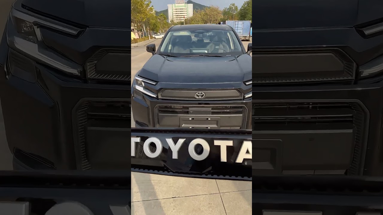 Это потрясающий кастомный Toyota RAV4 Woodland 2.0 2026 года выпуска.