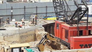 Amazing Non-Stop Day Nd Night Metro Work. In Rain Hot Sun Cold Even In Covid. Handoff To Hard Work